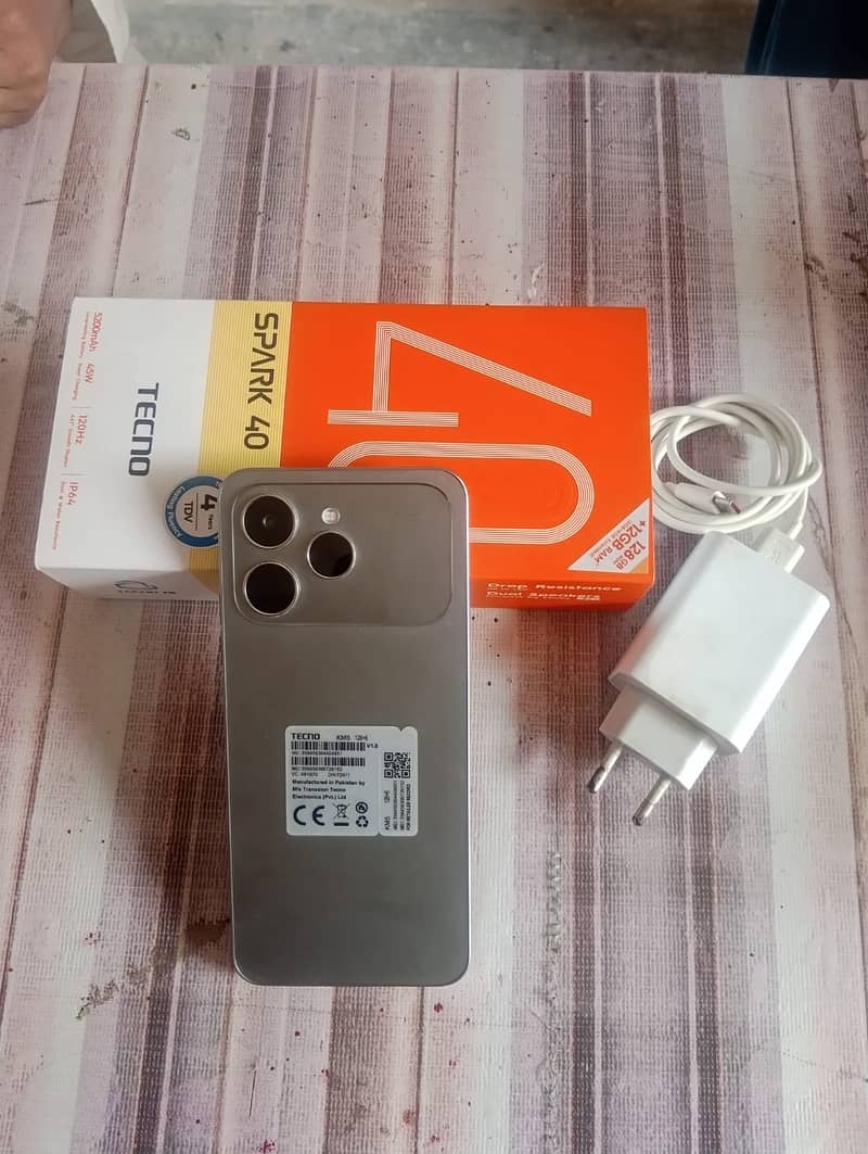 tecno spark 40 7