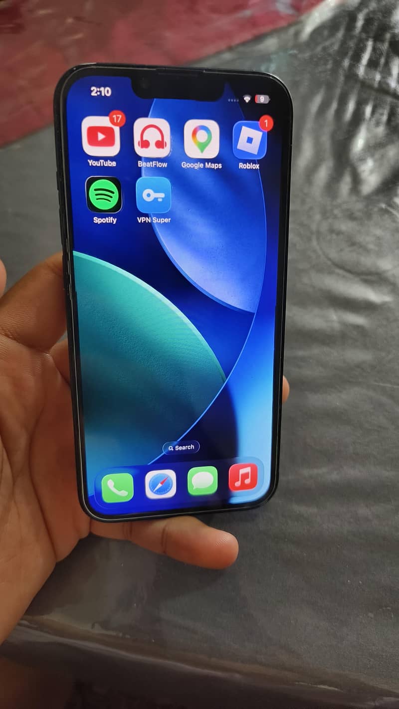 Apple iPhone 13 6