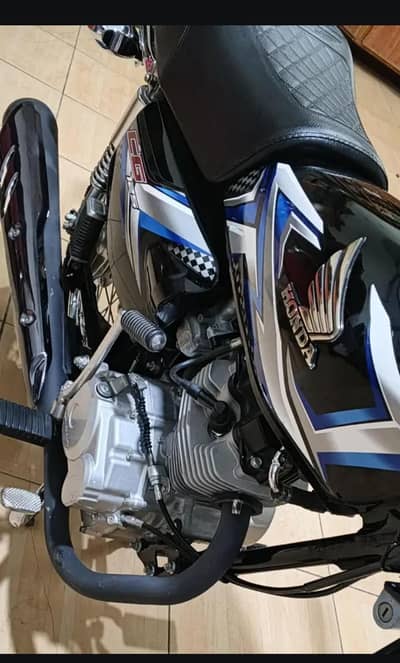 honda 125 one hand use