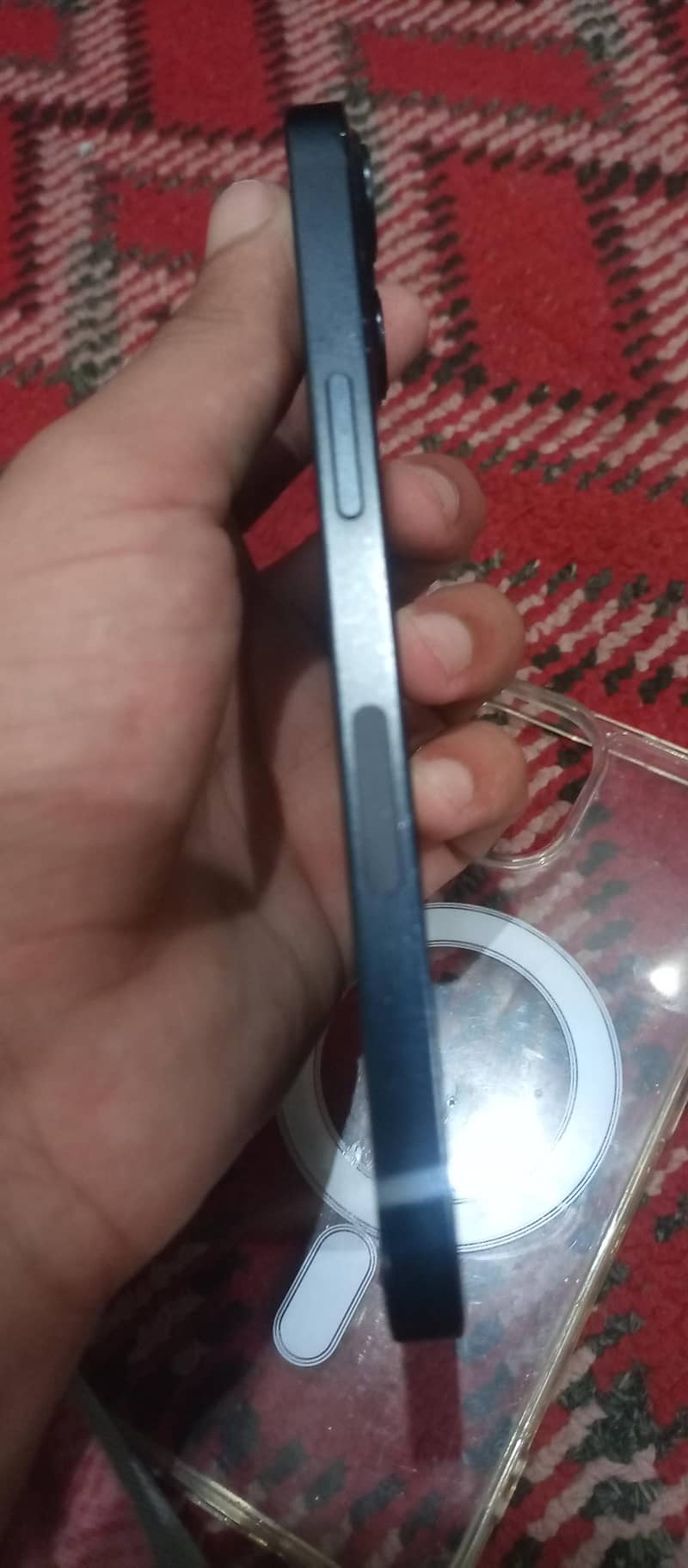 Apple iPhone 13 1