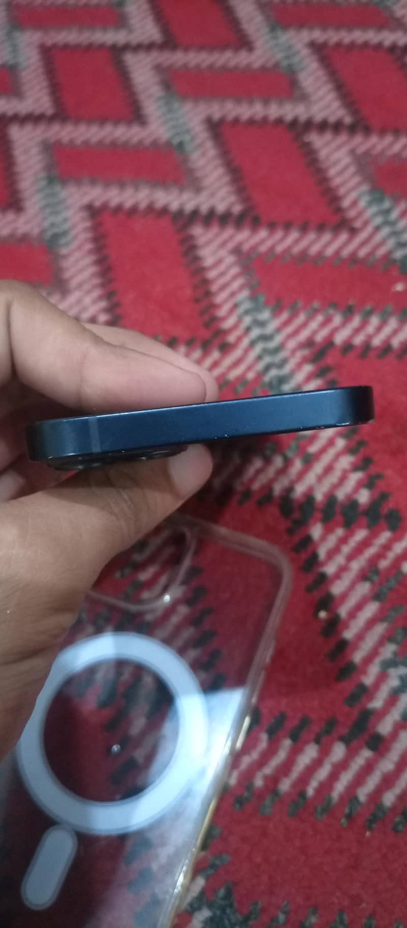Apple iPhone 13 5