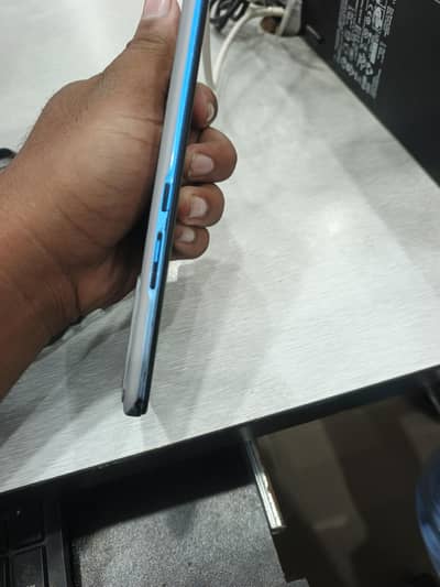 Infinix Hot 11