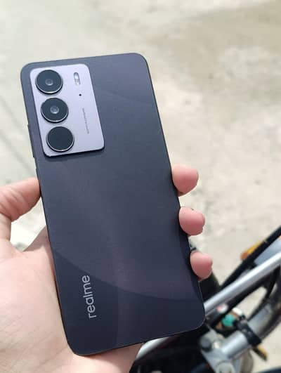 Realme C75
