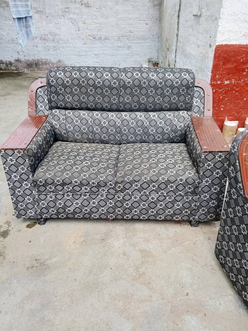 Sofa seat 1