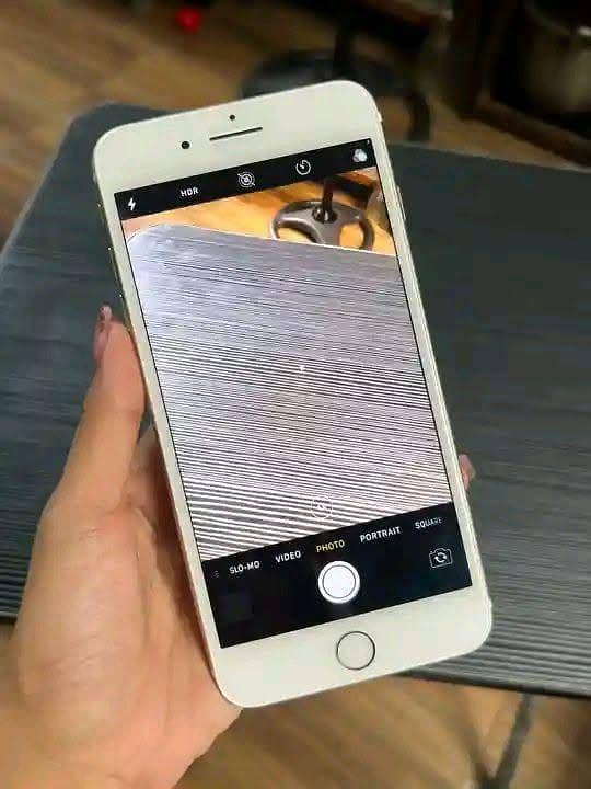 Apple iPhone 7 Plus 3