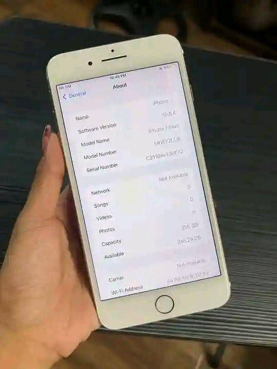 Apple iPhone 7 Plus 4