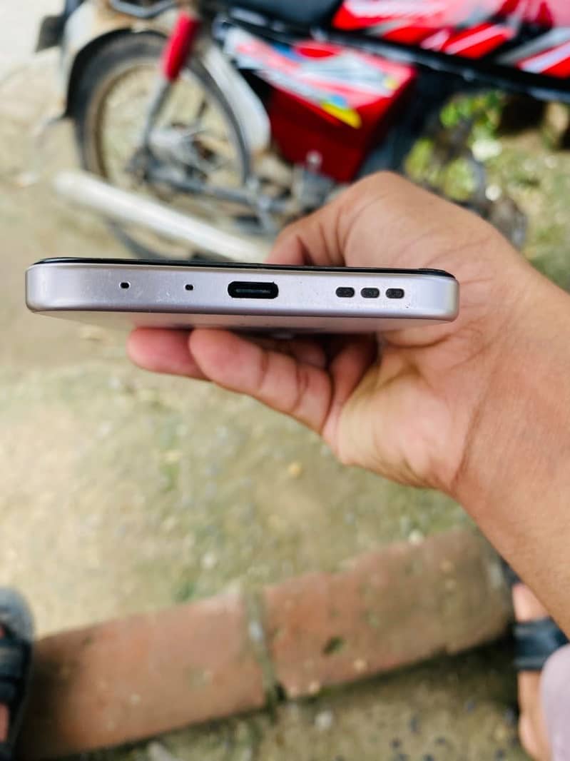 OPPO A6 1
