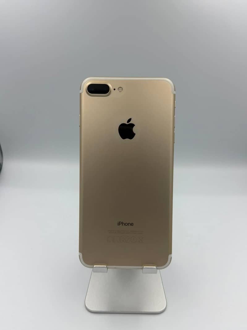 Apple iPhone 7 Plus 2