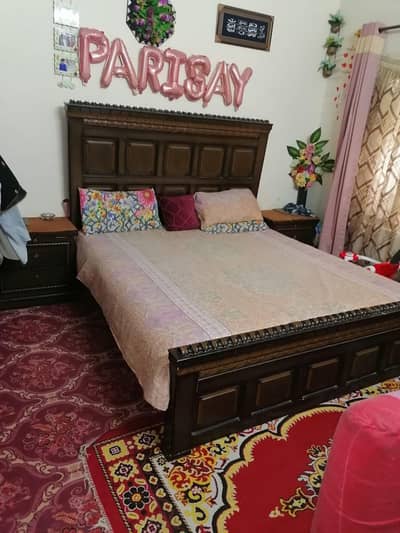 1 Double Bed 2 Side Tables