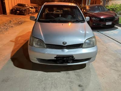 Toyota Platz 2002