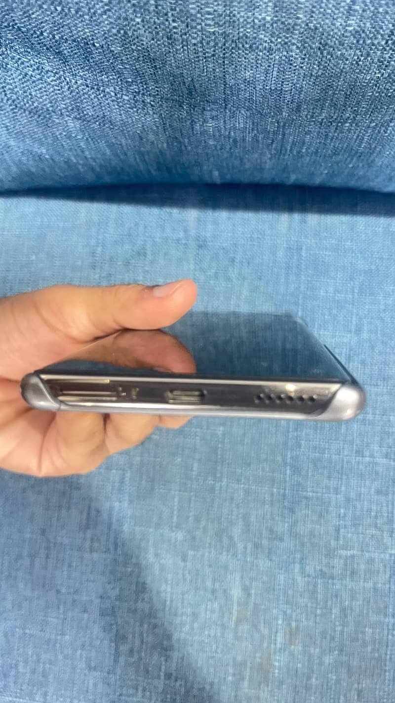 Tecno CAMON 40 Pro 1
