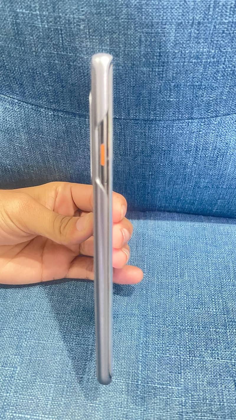 Tecno CAMON 40 Pro 4
