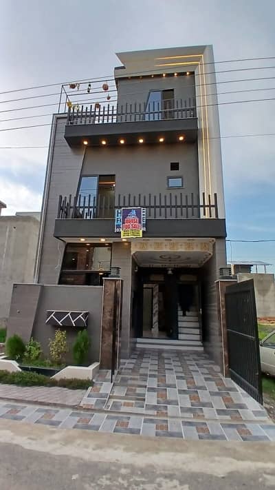 Beutiful 3marla House Brand New