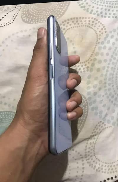 Vivo Y20s 4+128 all ok pta approved only phone I'd card ki copy mil gi
