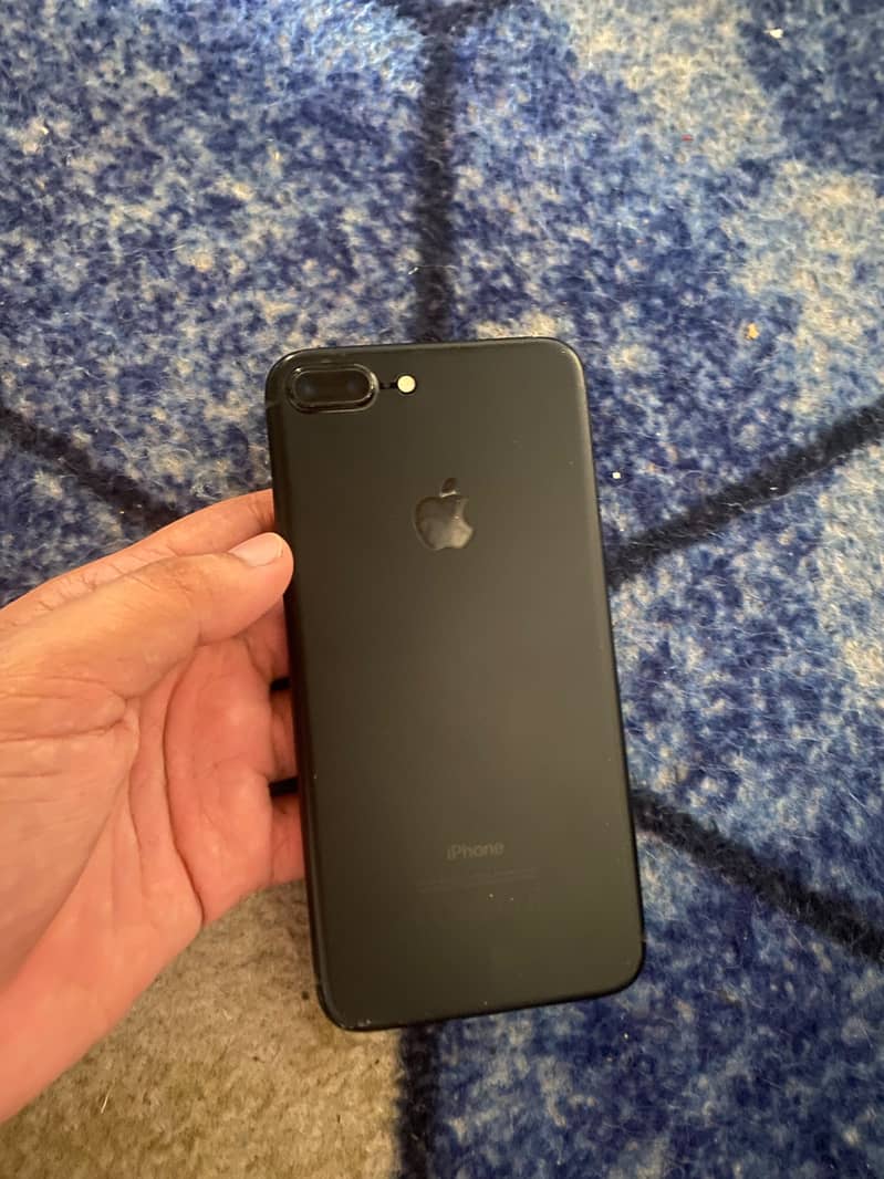 Apple iPhone 7 Plus 6