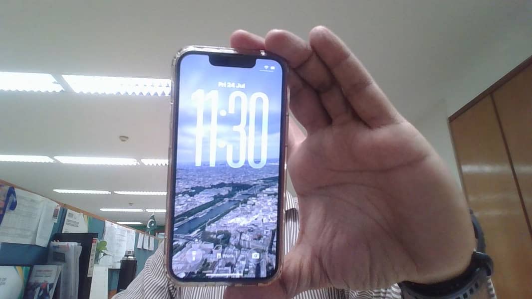 Apple iPhone 13 mini 4