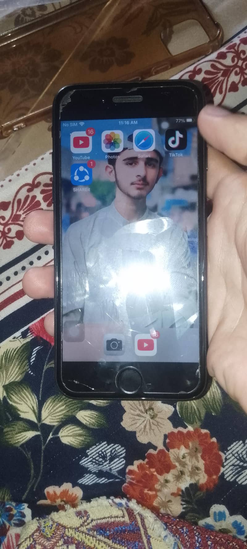 Apple iPhone 7 1