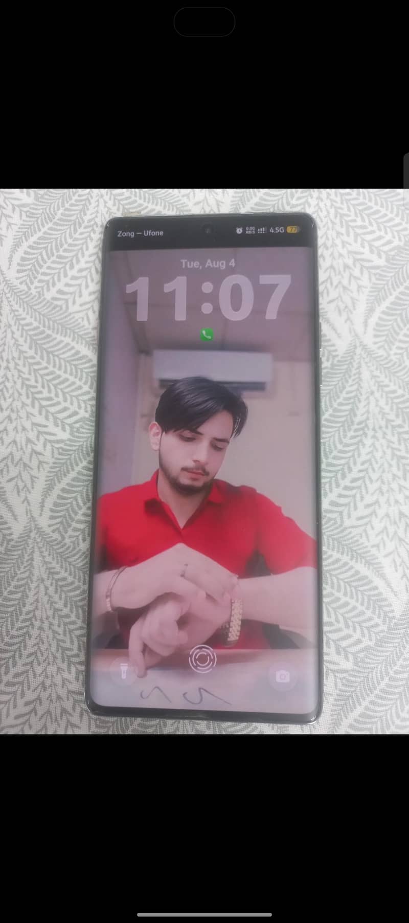 Tecno CAMON 40 Pro 1