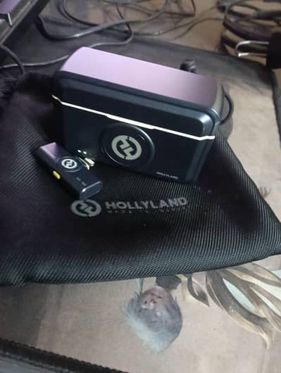 Hollyland Lark M2 Wireless Mic for iPhone (Lightning)