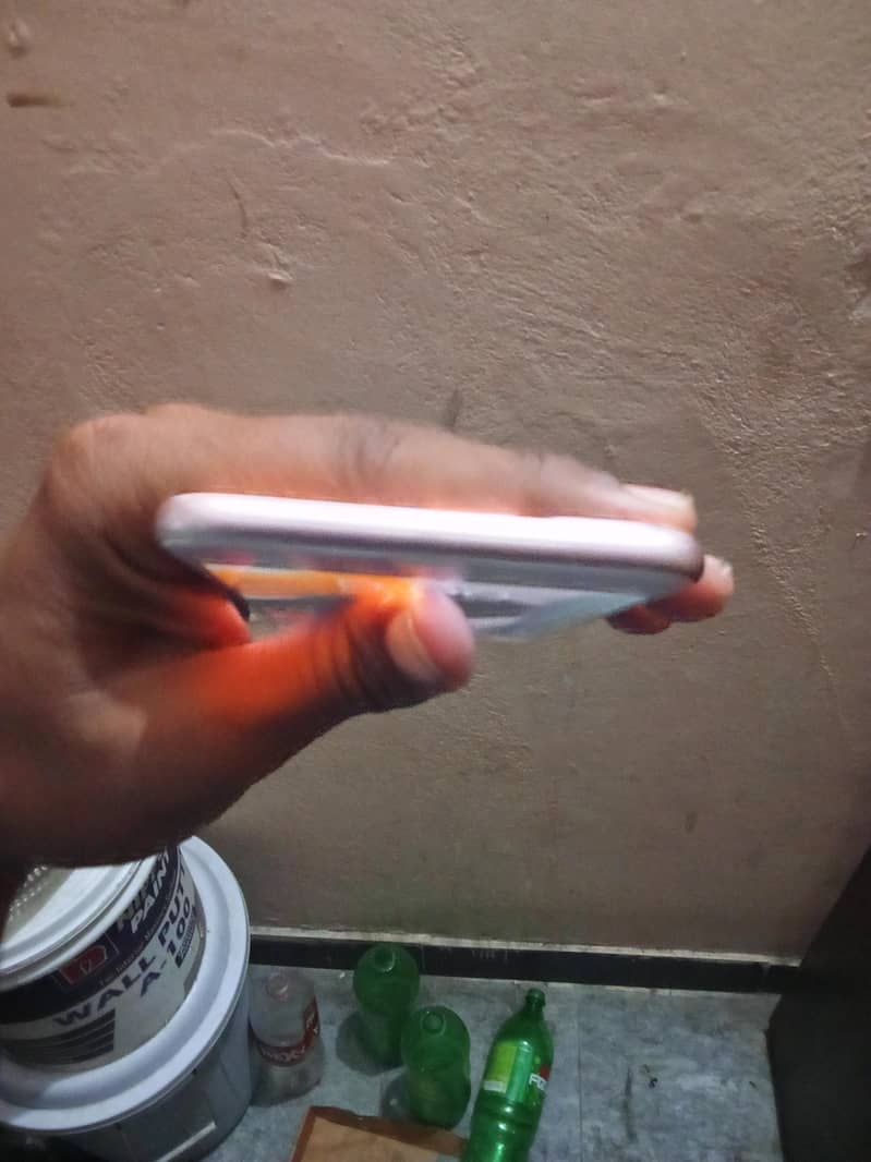 Apple iPhone 7 Plus 1