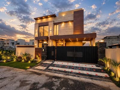 10 Marla Brand New 4 Bedroom House For Sale In Lake City Meadows, Lahore
