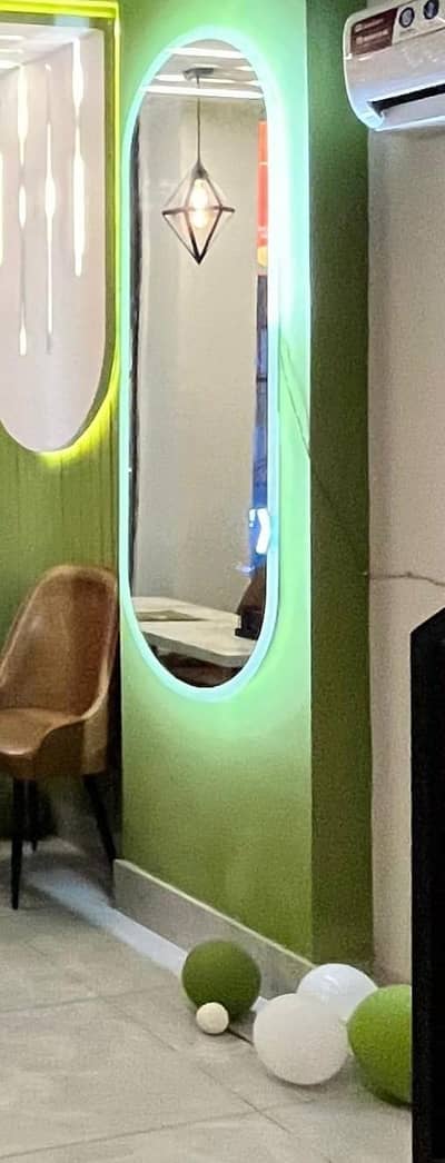 wall mirror or stand mirror