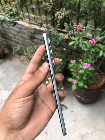 INFINIX HOT 60 PRO+ FOR SALE
