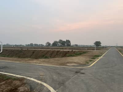 5 Marla Ready To Build Plot Available For sale In Lake City Meadows