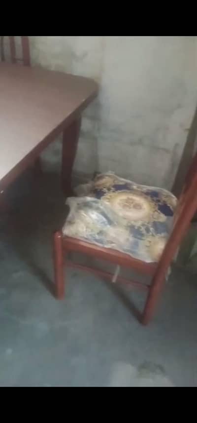 Dinning table