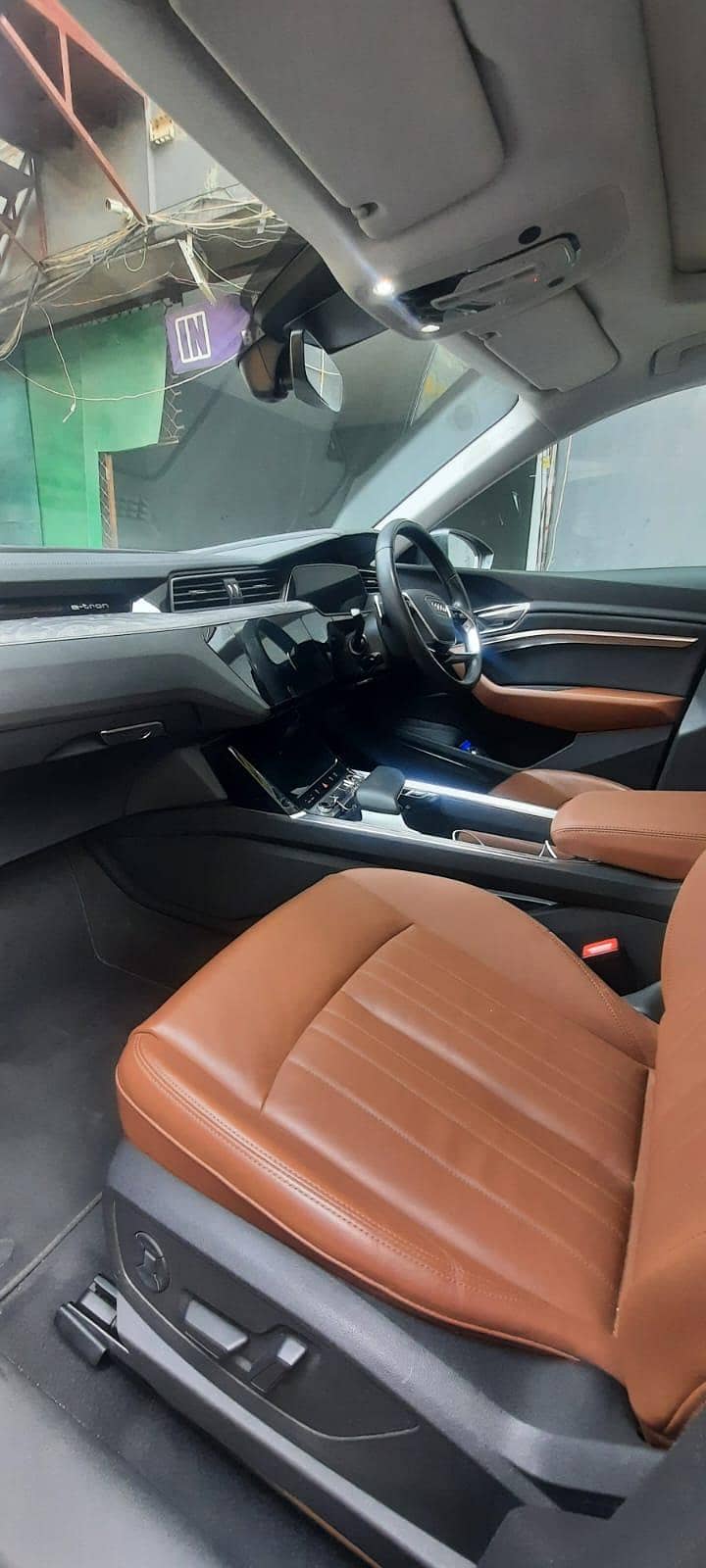Audi E-Tron 50 6