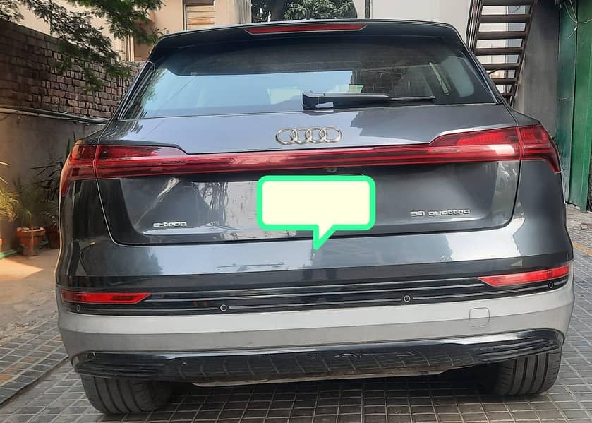Audi E-Tron 50 7