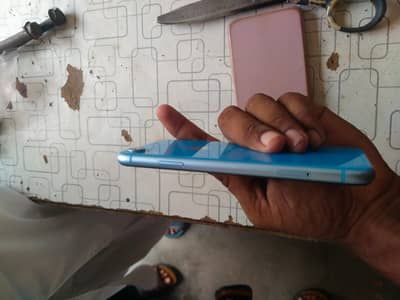Apple iPhone XR