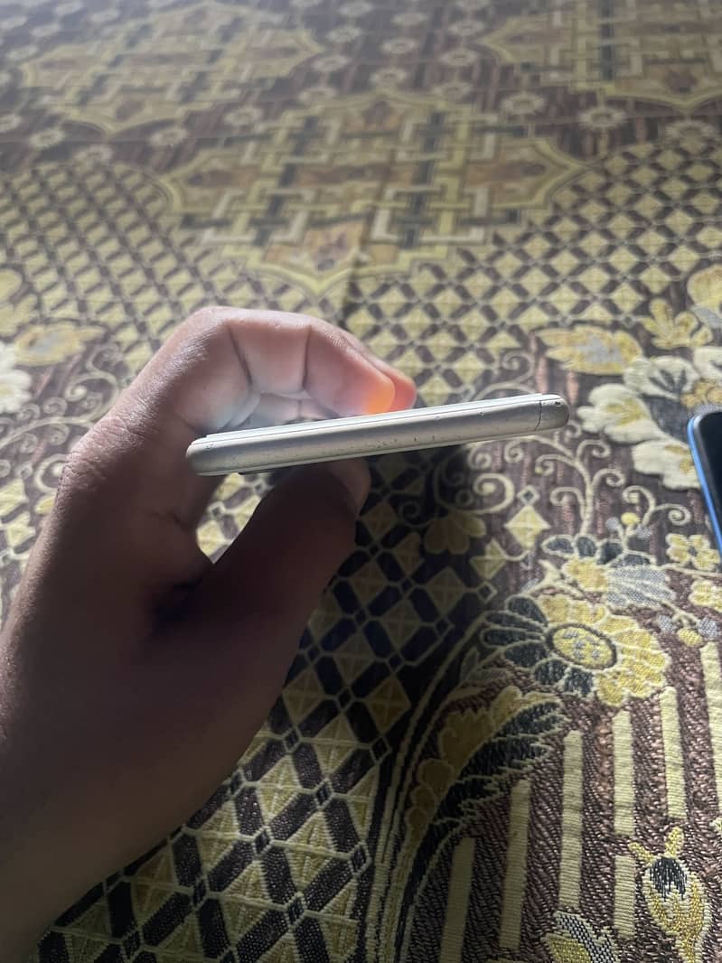 Apple iPhone 6S Plus 3