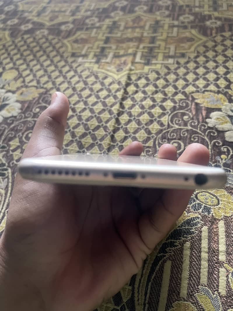 Apple iPhone 6S Plus 6