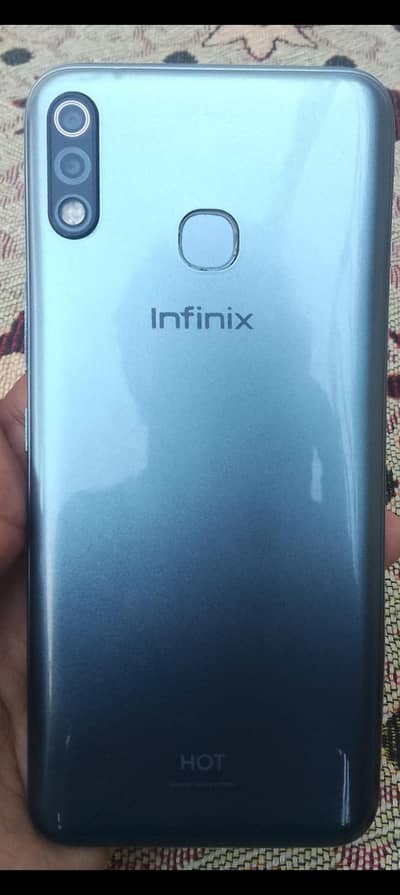 Infinix Hot 8 Lite