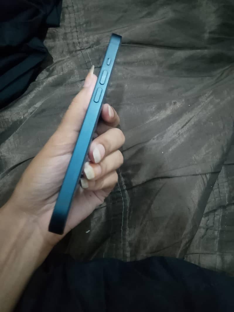 Apple iPhone 14 1