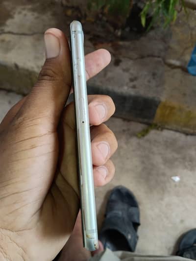 Apple iPhone 8