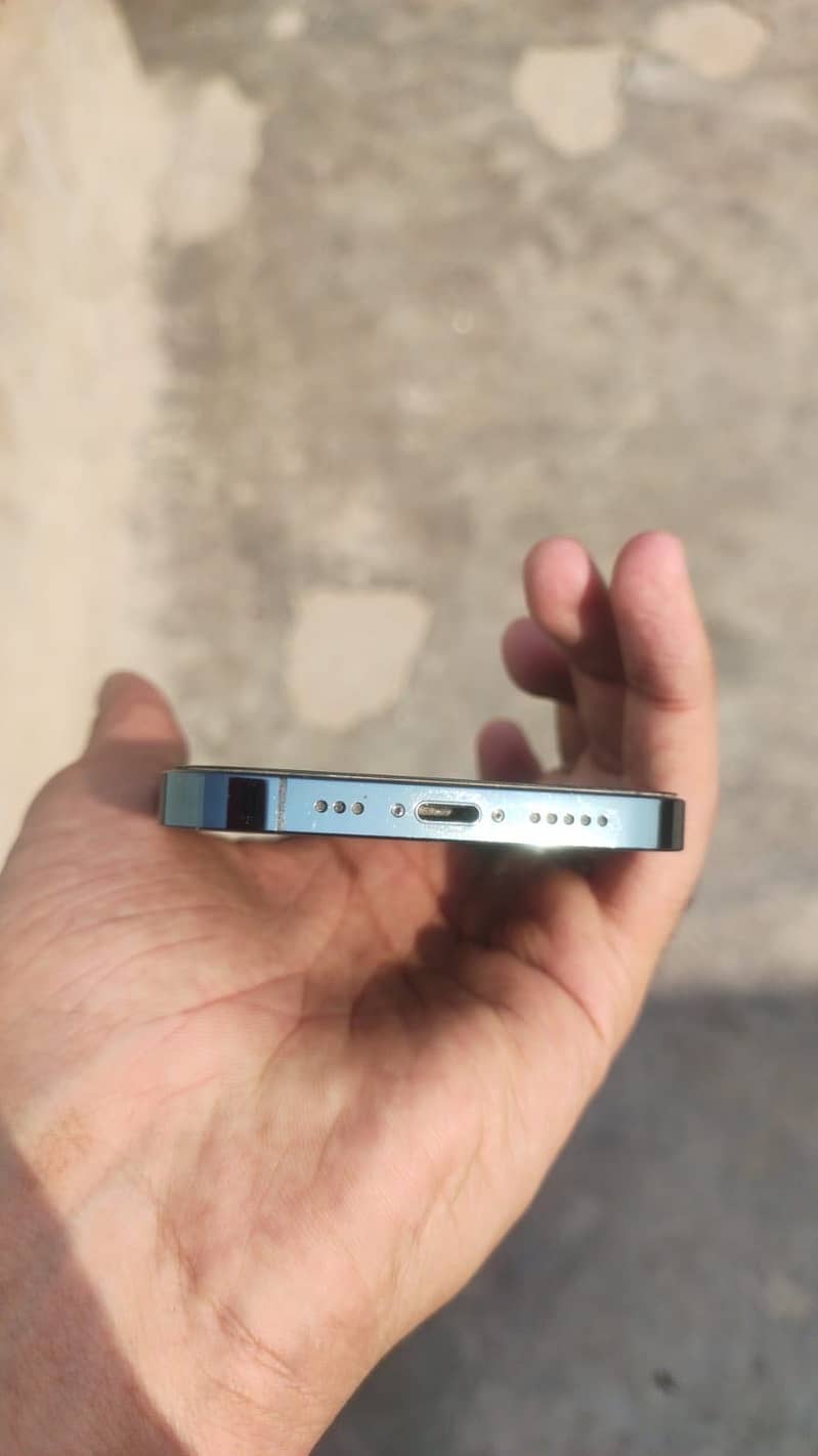 Apple iPhone 12 Pro 2