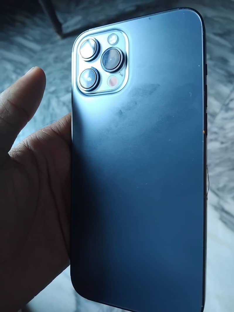 Apple iPhone 12 Pro Max 3