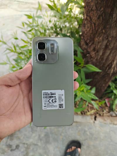 First Hand use 10/10 condition all ok 6/128 03204637381