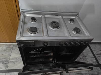 5 Burner Cooking Range – Excellent Condition | Auto Ignition