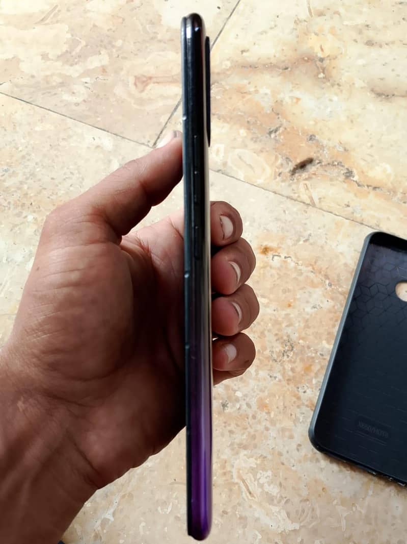 Tecno Spark 4 10