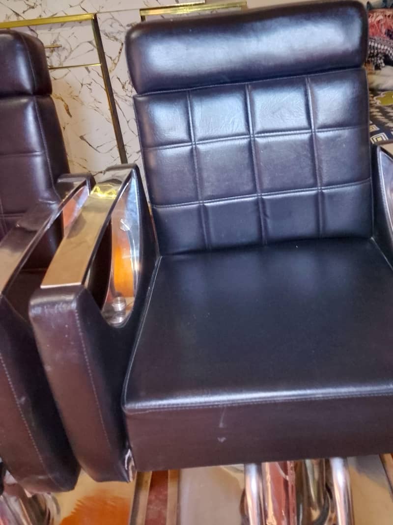 saloon chairs 1
