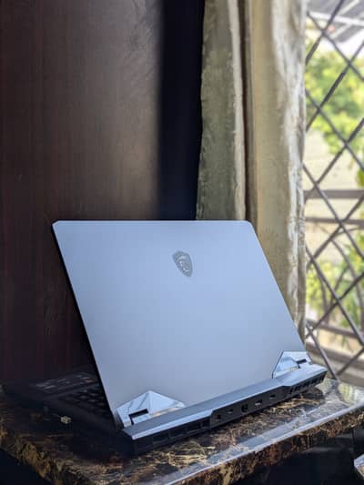 MSI GE76 Raider I7 11th 32gb 1TB Rtx 3060 6gb Gaming Laptop