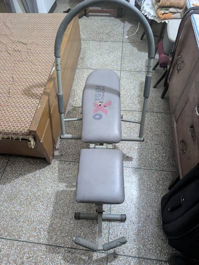Oxygen Fitness Ab Bench / Core Ab Roller Machine with Padded Seat