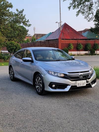 Honda Civic 1.8 Oriel 2018 bank leased