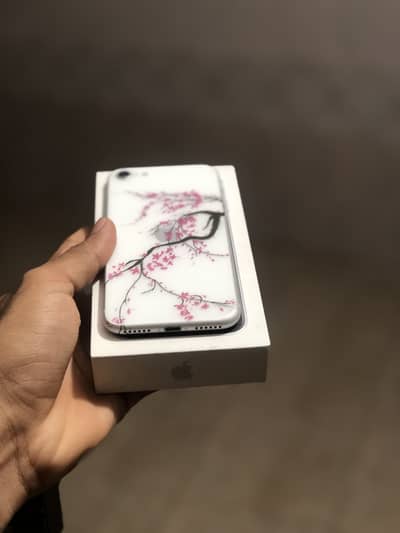Apple iPhone SE