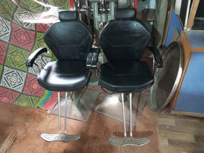 Beauty Parlor / Saloon chairs for Make up