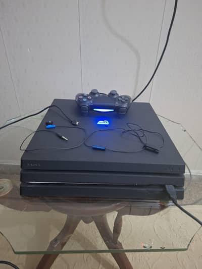 PS 4 PRO 01 TB Mint condition