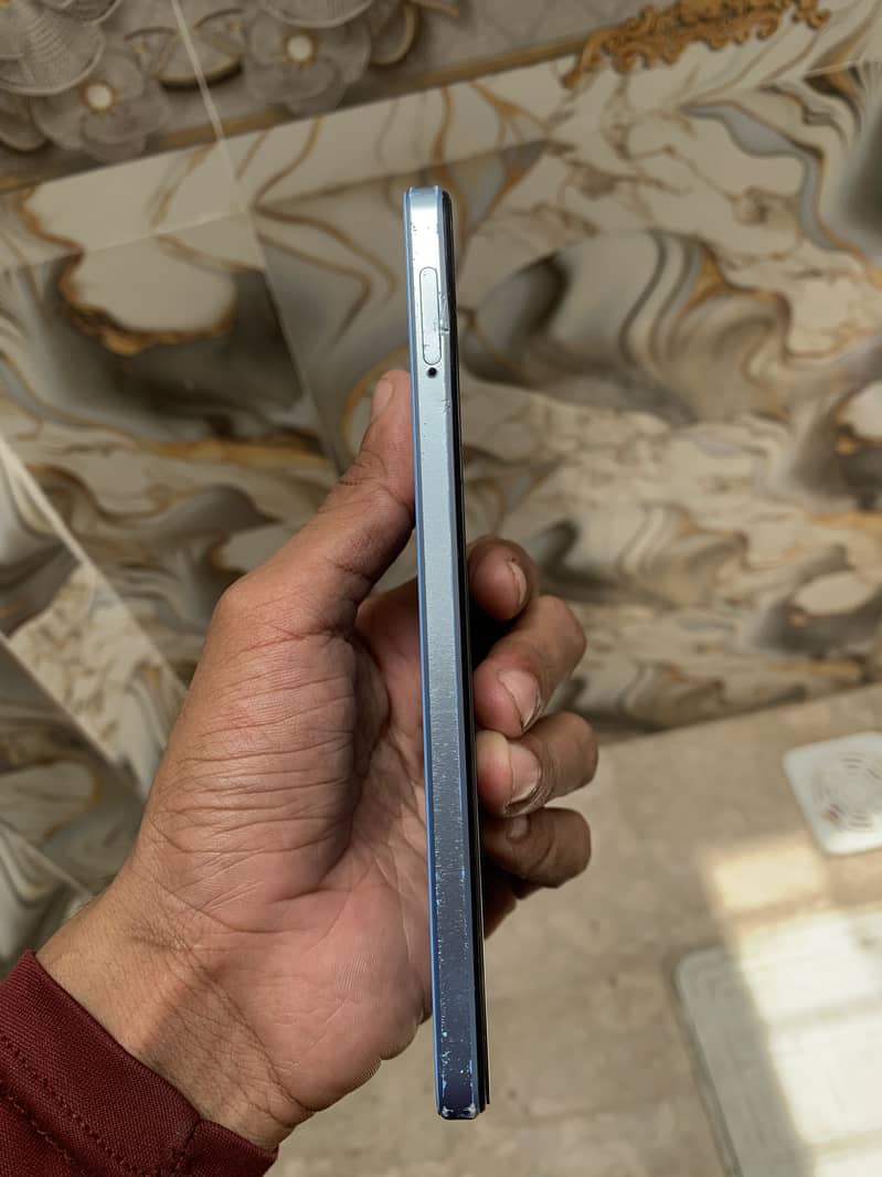 OPPO A17 4